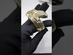 Serpenti Zwei-Spule 18 kt Gelbgold-Armband mit Demi-Pavé-Diamanten und schwarzen Onyx-Augen