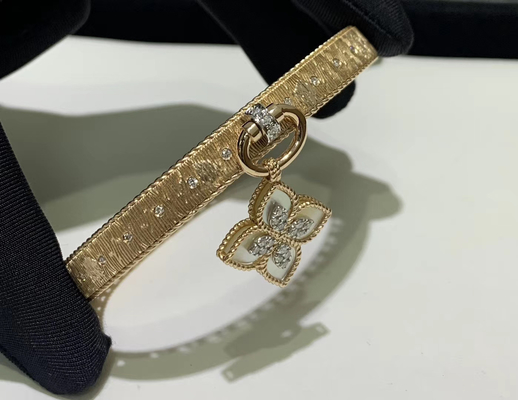 Custom 18k gold jewelry diamonds Bracelet white shell wholesale costume jewellery suppliers