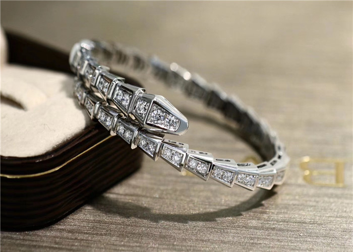 luxury jewelry brands  Serpenti One Coil 3.88ct 18kt White Gold Bracelet BR857492