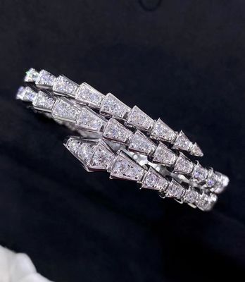 Moderner Stil Luxusmarke Schmuck Gold Kanalsetting mit graviertem Filigran