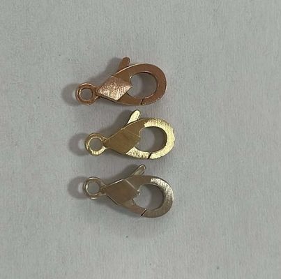 Schmuck aus runden, hypoallergenen Legierungen in Gelb, Weiß und Roségold
